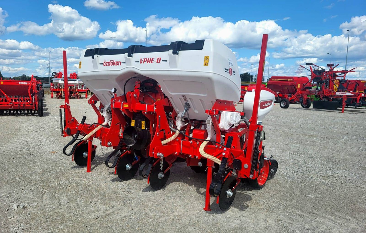 Ozdoken pneumatic precision planter VPHE-DG4 - on stock - Penabur presisi: gambar 3 Ozdoken pneumatic precision planter VPHE-DG4 - on stock - Penabur presisi: gambar 3