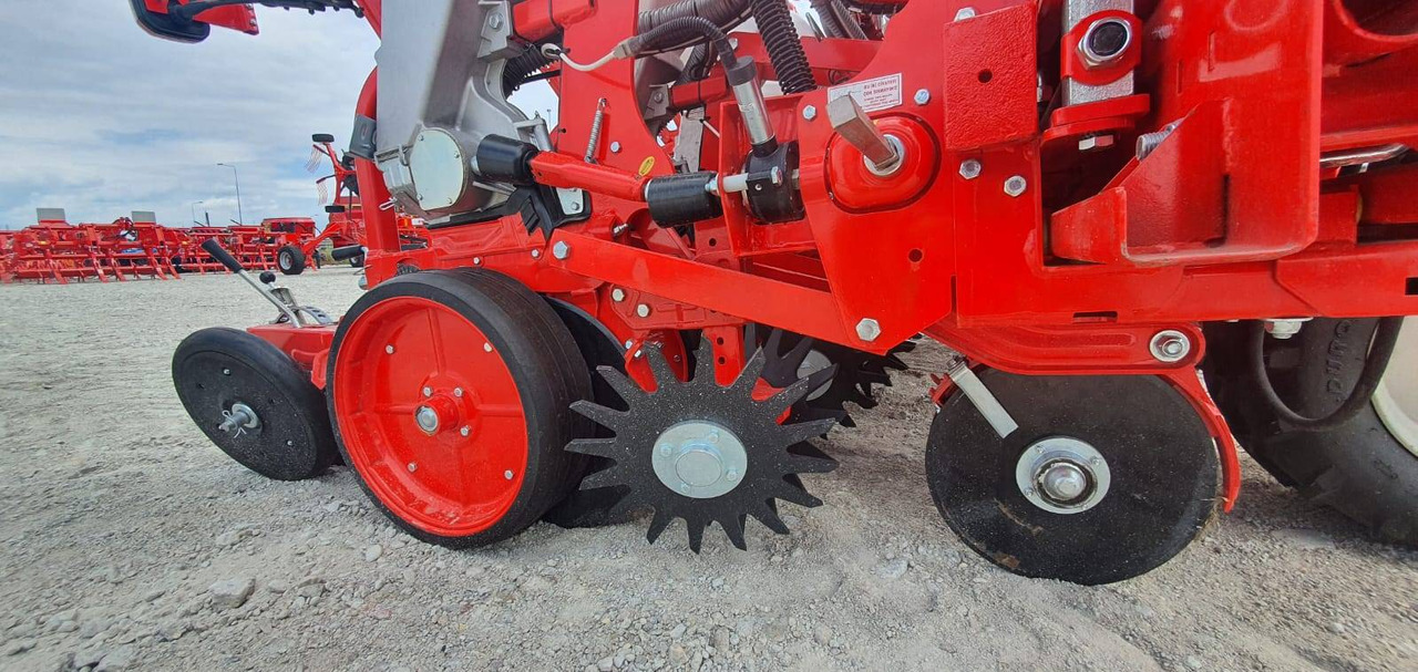 Ozdoken pneumatic precision seeder model VPKT-DG6 - on stock - Penabur presisi: gambar 5 Ozdoken pneumatic precision seeder model VPKT-DG6 - on stock - Penabur presisi: gambar 5