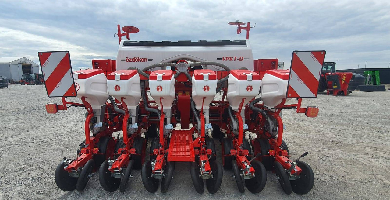 Ozdoken pneumatic precision seeder model VPKT-DG6 - on stock - Penabur presisi: gambar 2 Ozdoken pneumatic precision seeder model VPKT-DG6 - on stock - Penabur presisi: gambar 2