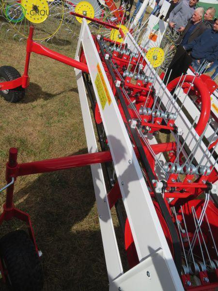 Taret belt rake Z296 - Tedder/ Menyapu: gambar 3 Taret belt rake Z296 - Tedder/ Menyapu: gambar 3