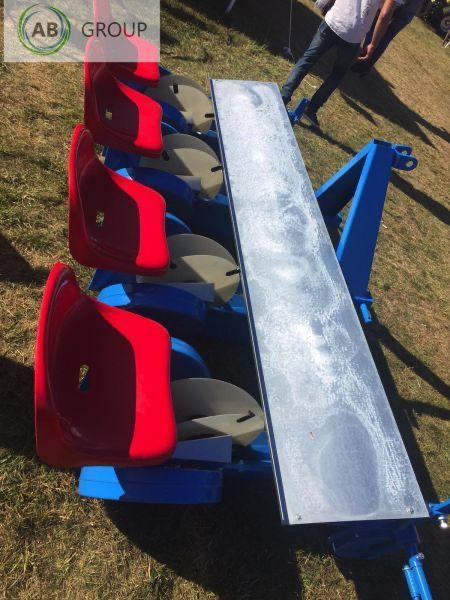 Taret seeding planter 4-rows - Peralatan menabur: gambar 2 Taret seeding planter 4-rows - Peralatan menabur: gambar 2