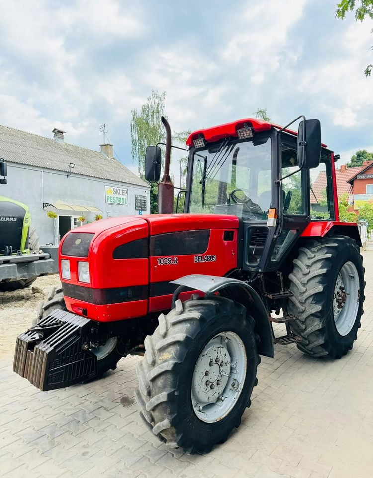 Belarus 1025.3 - Traktor: gambar 1 Belarus 1025.3 - Traktor: gambar 1