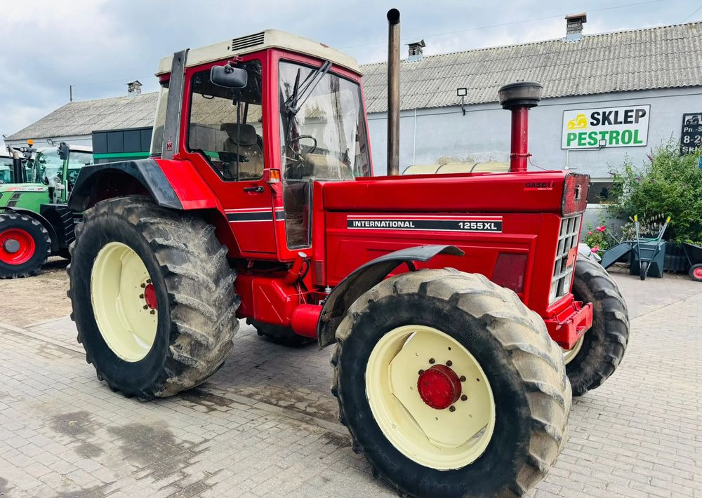 Case IH 1255 XL - Traktor: gambar 5 Case IH 1255 XL - Traktor: gambar 5