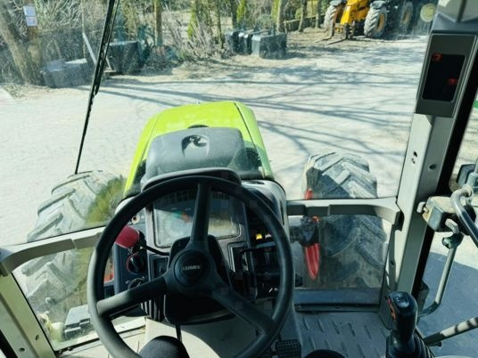 Claas ARES 836 RZ - Traktor: gambar 4 Claas ARES 836 RZ - Traktor: gambar 4