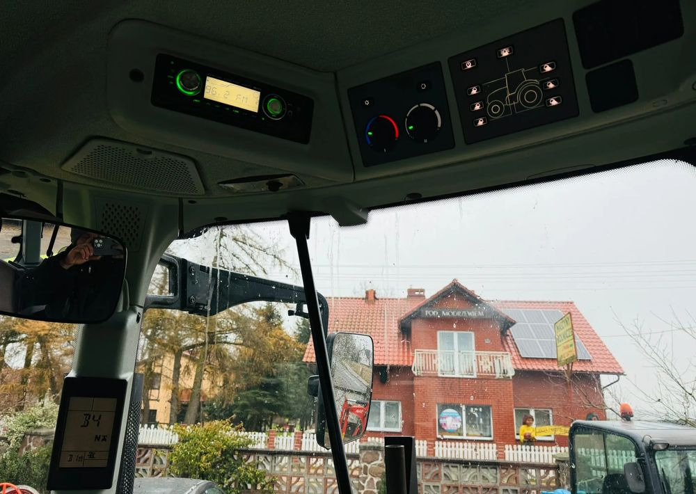 Claas Arion 620 - Traktor: gambar 4 Claas Arion 620 - Traktor: gambar 4
