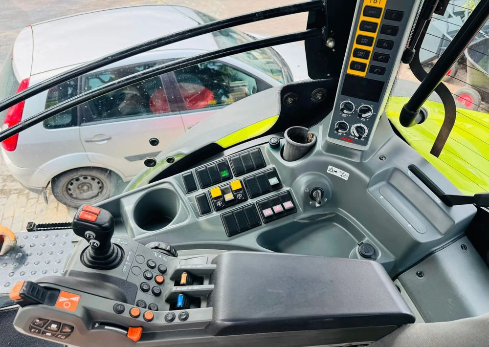 Traktor Claas Axion 810 CMATIC: gambar 12