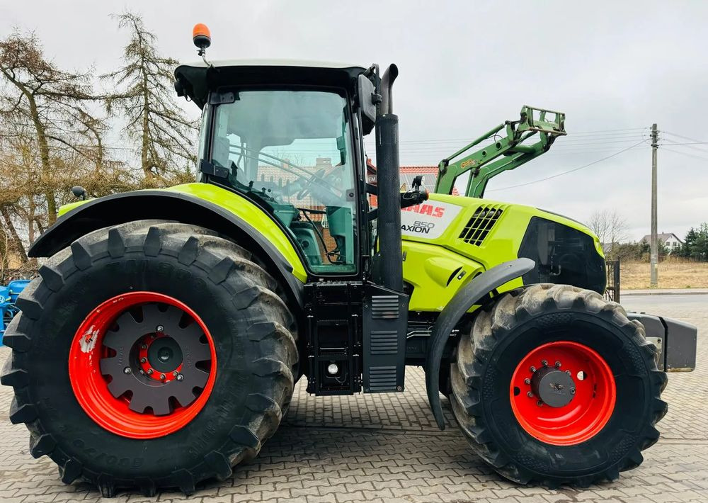 Claas Axion 850 - Traktor: gambar 2 Claas Axion 850 - Traktor: gambar 2
