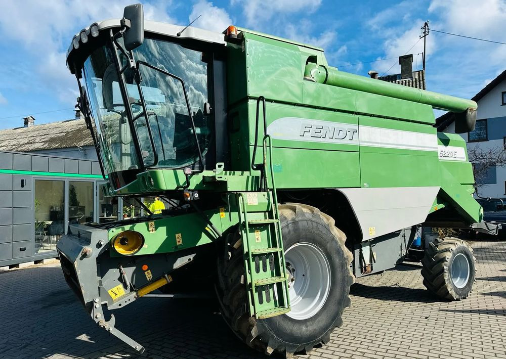 Fendt 5220E - Pemanen gabungan: gambar 4 Fendt 5220E - Pemanen gabungan: gambar 4