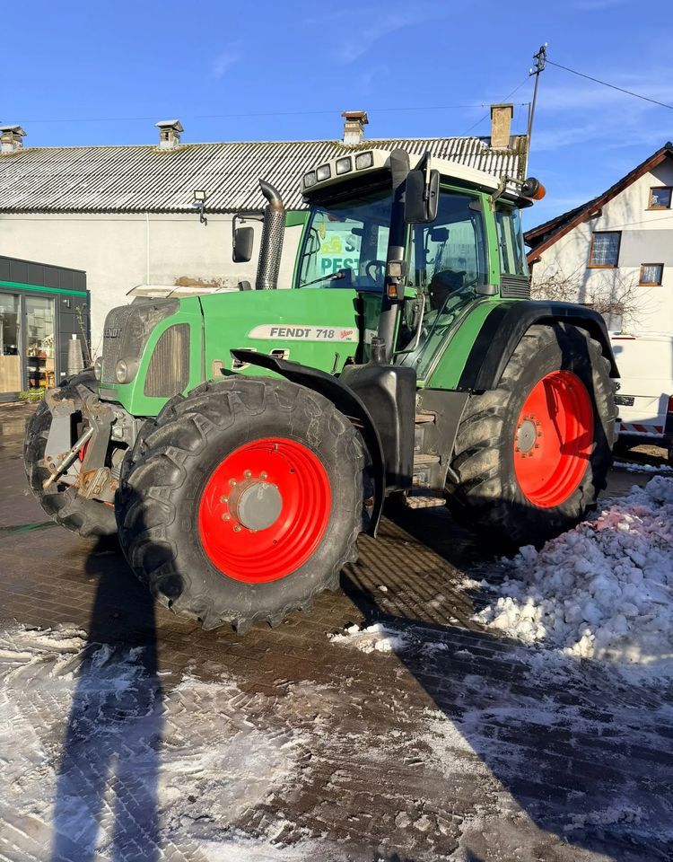 Fendt 718 Vario TMS - Traktor: gambar 2 Fendt 718 Vario TMS - Traktor: gambar 2