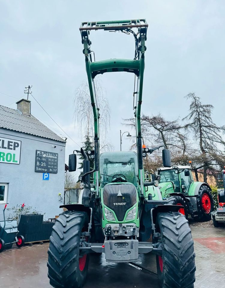 Traktor Fendt 724: gambar 8