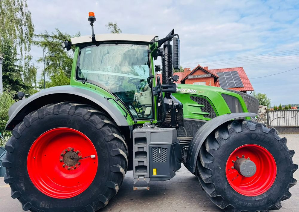 Fendt 828 Vario Profi Plus - Traktor: gambar 4 Fendt 828 Vario Profi Plus - Traktor: gambar 4