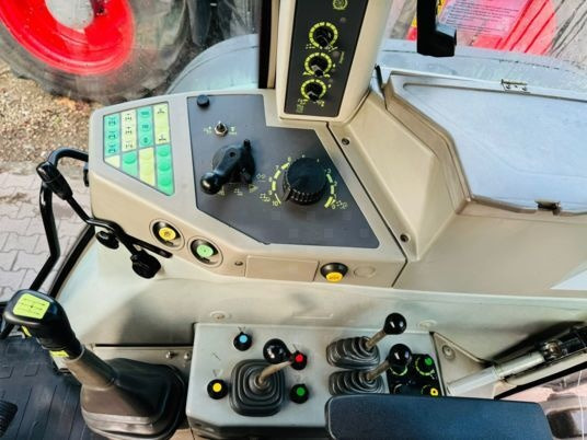 Fendt FAVORIT 818 - Traktor: gambar 3 Fendt FAVORIT 818 - Traktor: gambar 3