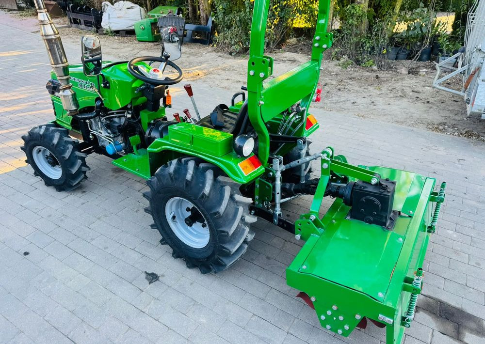 Inny Greenstar MK20 - Traktor: gambar 2 Inny Greenstar MK20 - Traktor: gambar 2