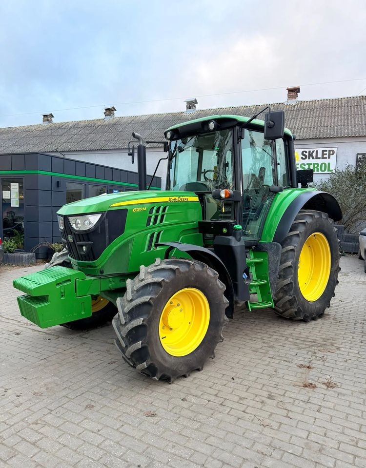John Deere 6120M - Traktor: gambar 1 John Deere 6120M - Traktor: gambar 1