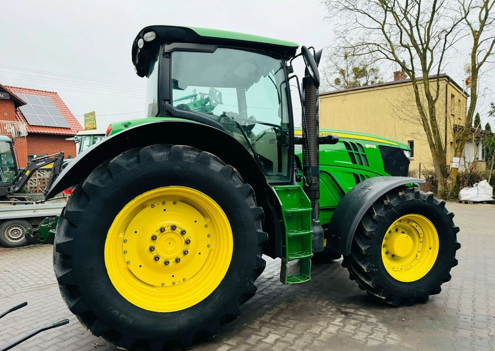 John Deere 6170R - Traktor: gambar 3 John Deere 6170R - Traktor: gambar 3