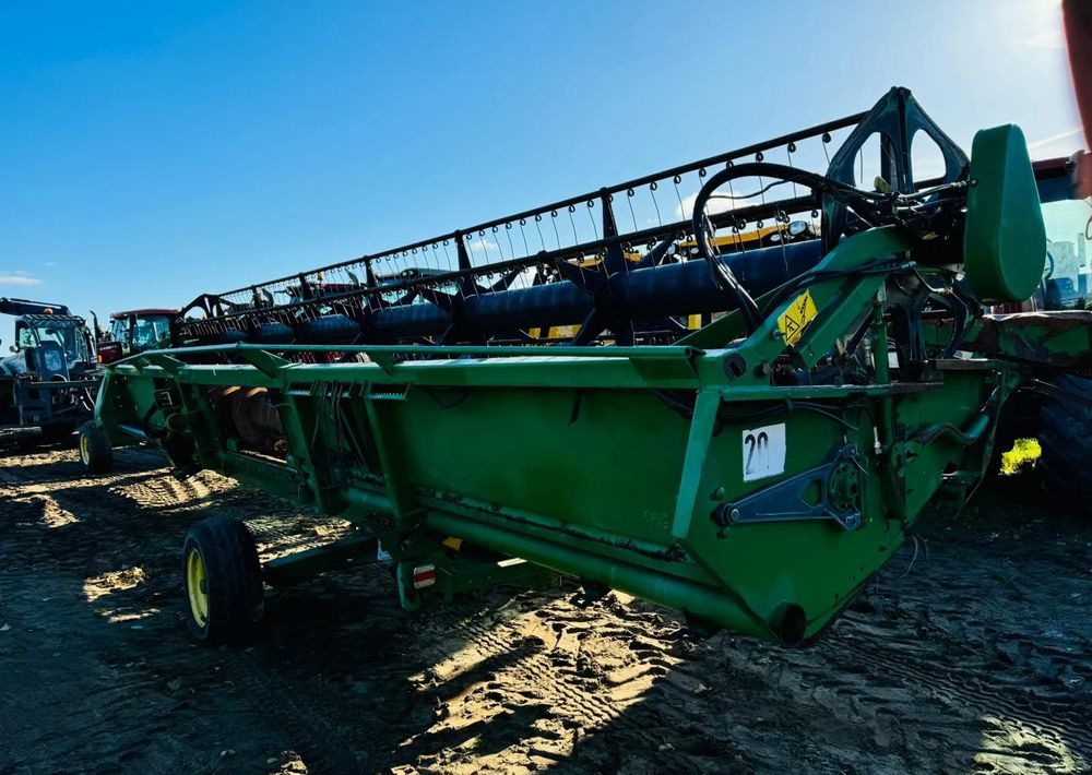 John Deere 630R - Header biji-bijian: gambar 2 John Deere 630R - Header biji-bijian: gambar 2