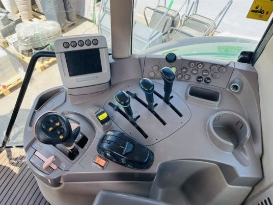 John Deere 7530 PREMIUM - Traktor: gambar 3 John Deere 7530 PREMIUM - Traktor: gambar 3