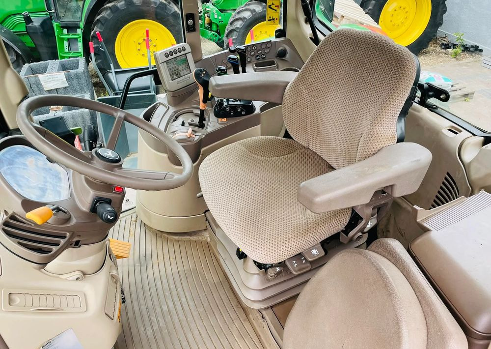 Traktor John Deere 7530 PREMIUM: gambar 10