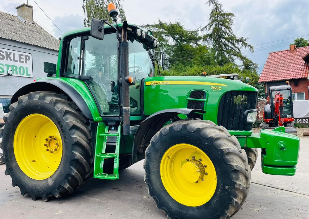 Traktor John Deere 7530 PREMIUM: gambar 8