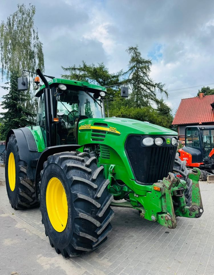 John Deere 7920 - Traktor: gambar 1 John Deere 7920 - Traktor: gambar 1
