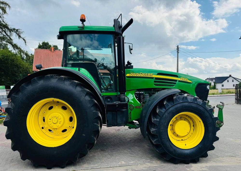 John Deere 7920 - Traktor: gambar 4 John Deere 7920 - Traktor: gambar 4
