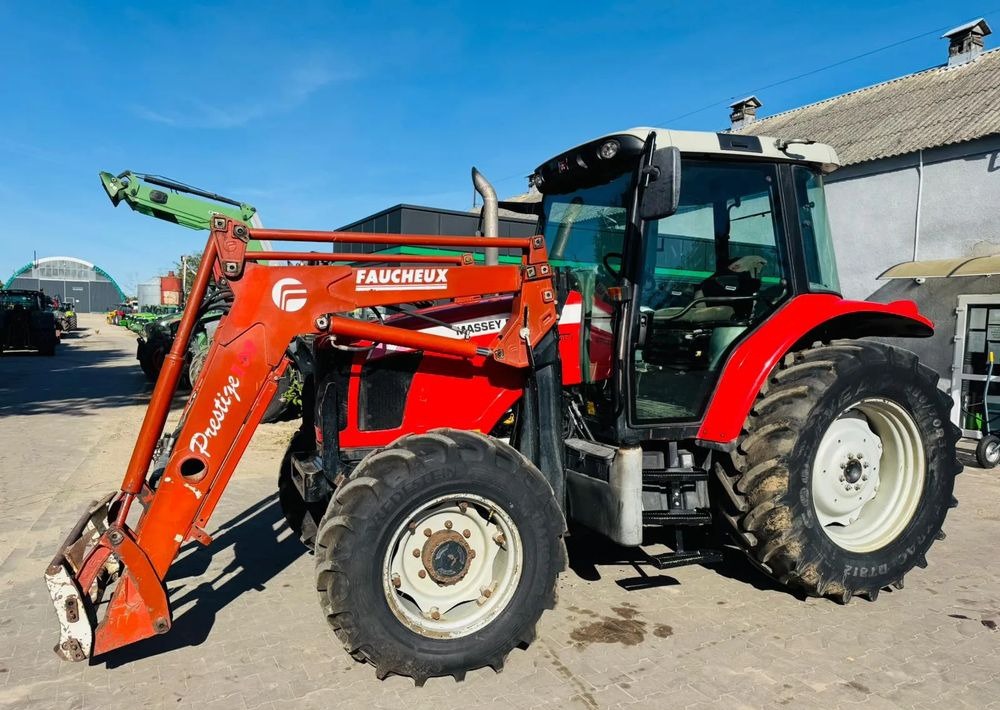 Massey Ferguson 5445 Dyna 4 - Traktor: gambar 2 Massey Ferguson 5445 Dyna 4 - Traktor: gambar 2
