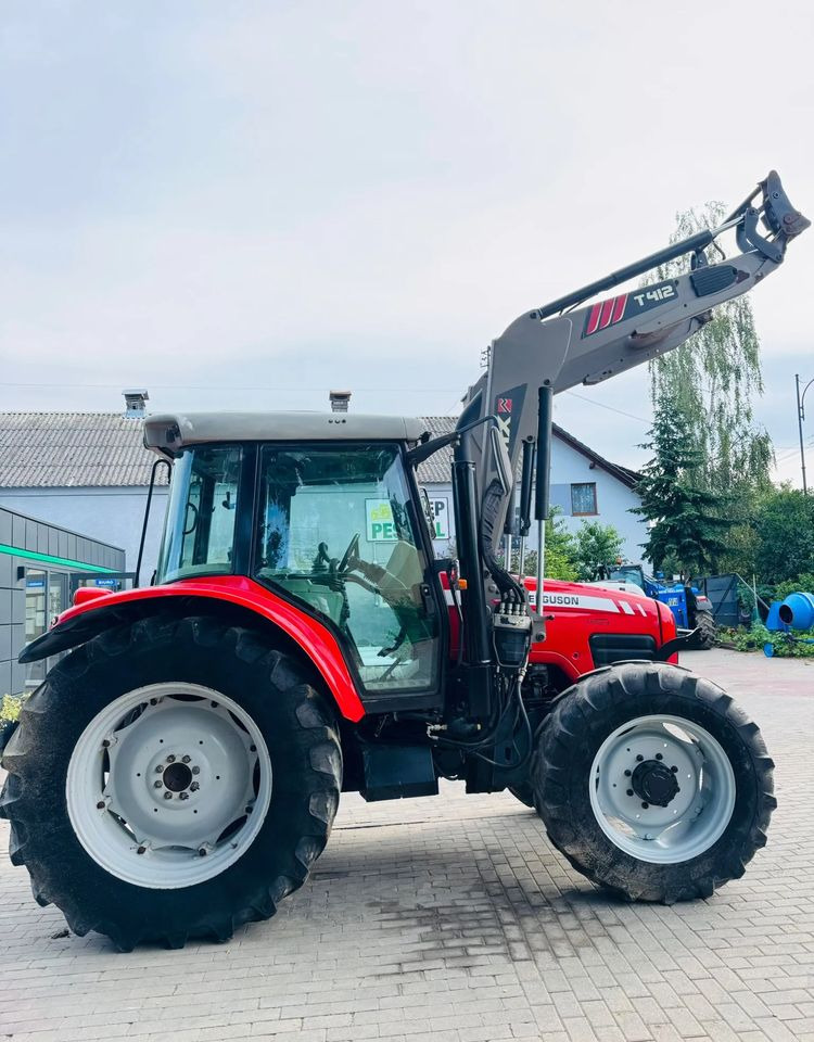 Massey Ferguson 5460 - Traktor: gambar 4 Massey Ferguson 5460 - Traktor: gambar 4