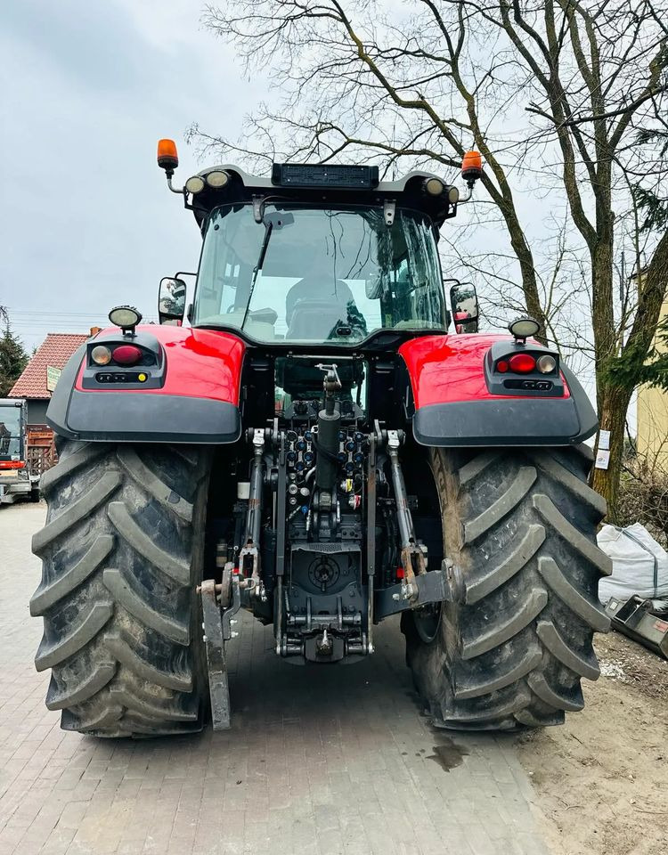 Massey Ferguson 8730 DYNA VT - Traktor: gambar 5 Massey Ferguson 8730 DYNA VT - Traktor: gambar 5