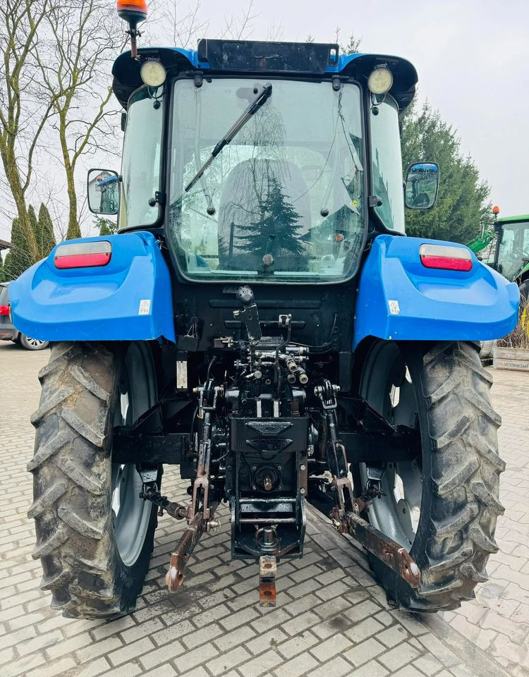 New Holland T5.115 - Traktor: gambar 4 New Holland T5.115 - Traktor: gambar 4