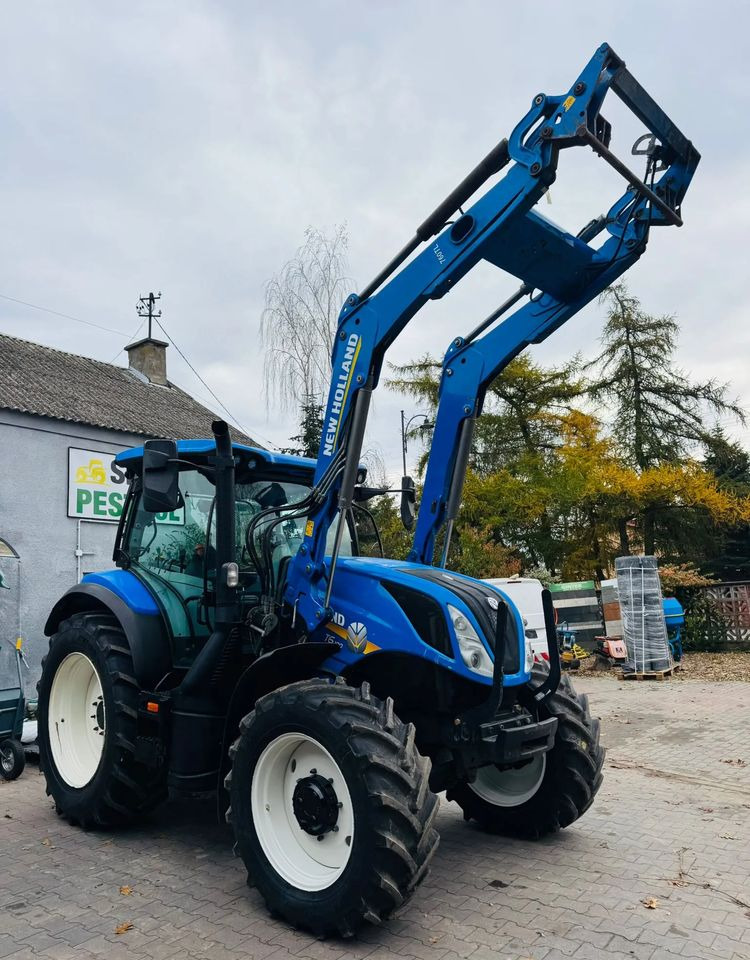 New Holland T6.180 - Traktor: gambar 4 New Holland T6.180 - Traktor: gambar 4