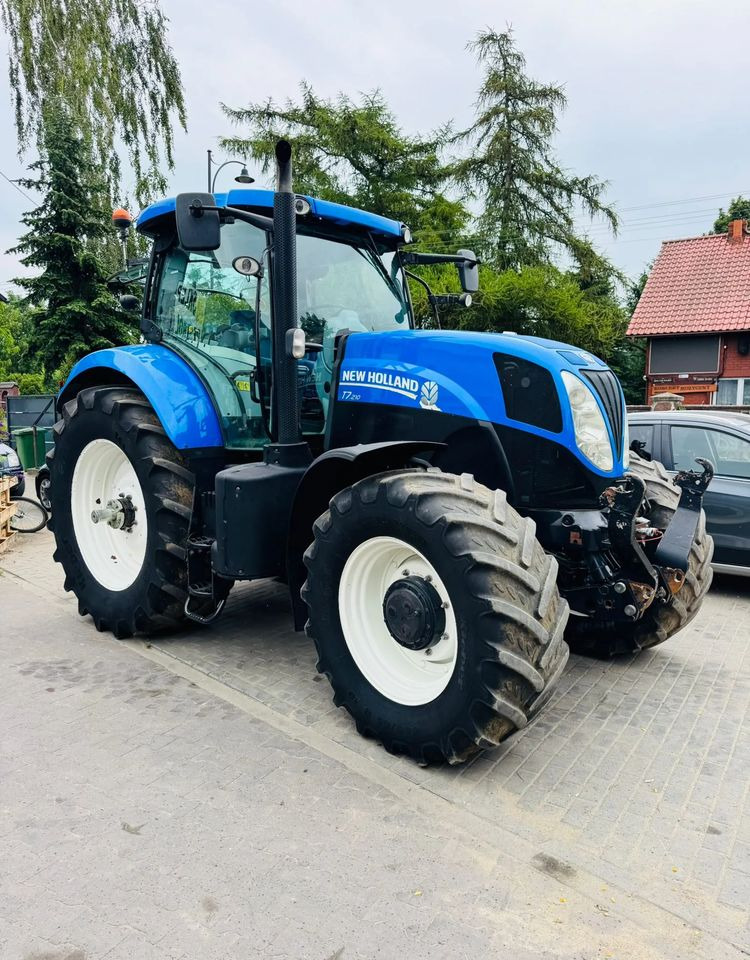 New Holland T7.210 - Traktor: gambar 4 New Holland T7.210 - Traktor: gambar 4