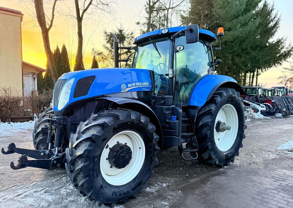 New Holland T7.260 - Traktor: gambar 1 New Holland T7.260 - Traktor: gambar 1