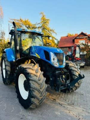 New Holland T7030 - Traktor: gambar 3 New Holland T7030 - Traktor: gambar 3