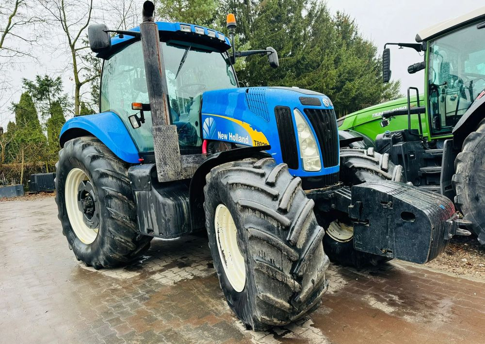 New Holland T8020 - Traktor: gambar 3 New Holland T8020 - Traktor: gambar 3