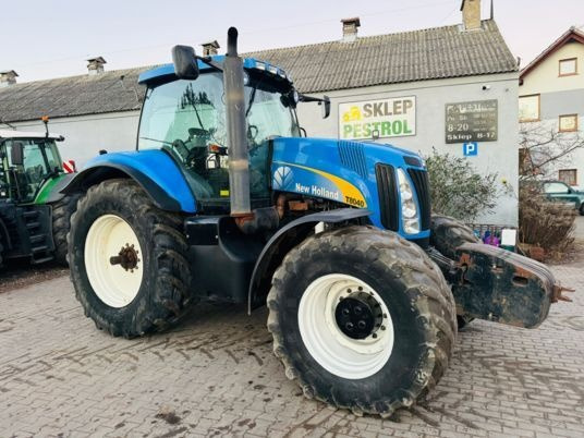 New Holland T8040 - Traktor: gambar 5 New Holland T8040 - Traktor: gambar 5