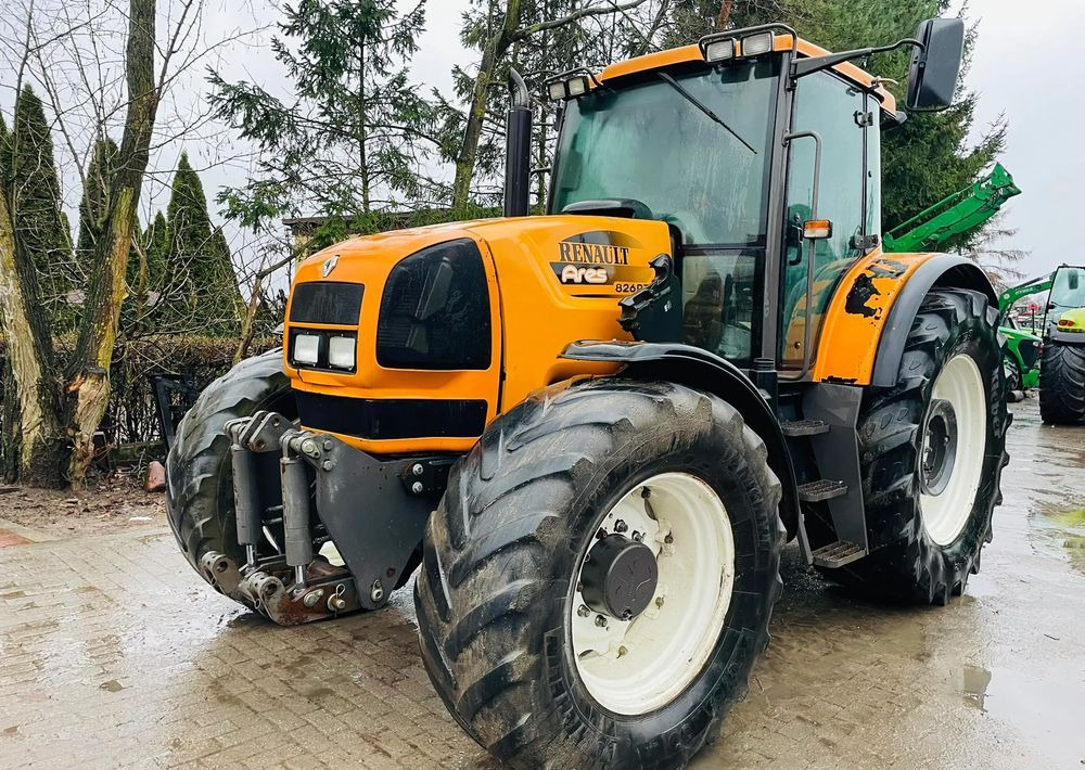 Renault Ares 826 RZ - Traktor: gambar 2 Renault Ares 826 RZ - Traktor: gambar 2