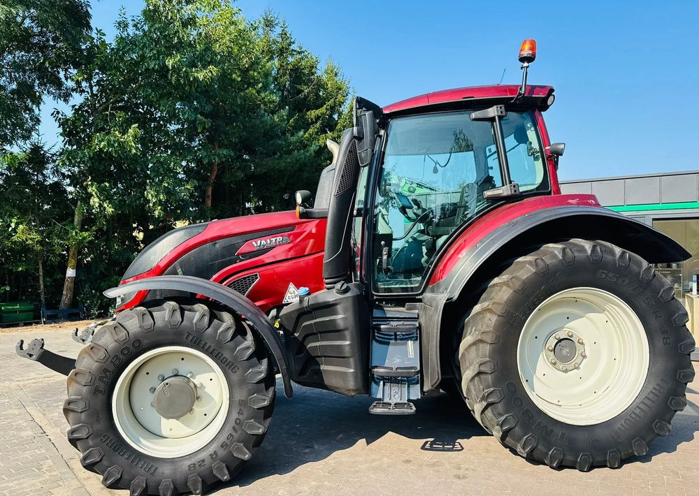Valtra T174 Versu - Traktor: gambar 2 Valtra T174 Versu - Traktor: gambar 2