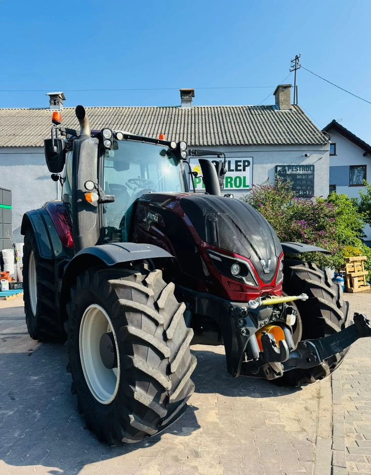 Valtra T174 Versu - Traktor: gambar 4 Valtra T174 Versu - Traktor: gambar 4