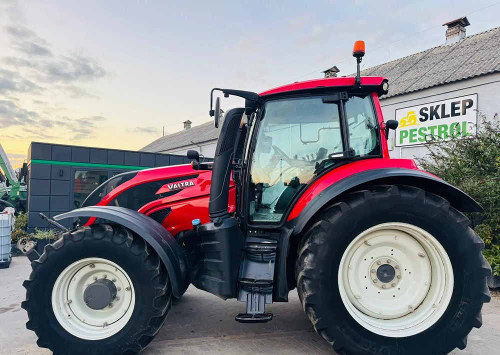 Valtra T214 ACTIVE - Traktor: gambar 2 Valtra T214 ACTIVE - Traktor: gambar 2