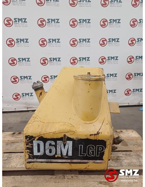 Caterpillar Occ hydraulische tank D6M Caterpillar - Tangki hidrolik: gambar 1 Caterpillar Occ hydraulische tank D6M Caterpillar - Tangki hidrolik: gambar 1