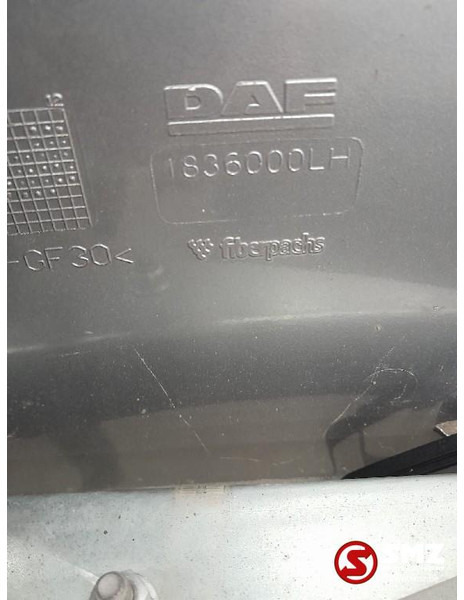 DAF Occ cabinespoiler links DAF - Aerodinamika/ Spoiler untuk Truk: gambar 3 DAF Occ cabinespoiler links DAF - Aerodinamika/ Spoiler untuk Truk: gambar 3