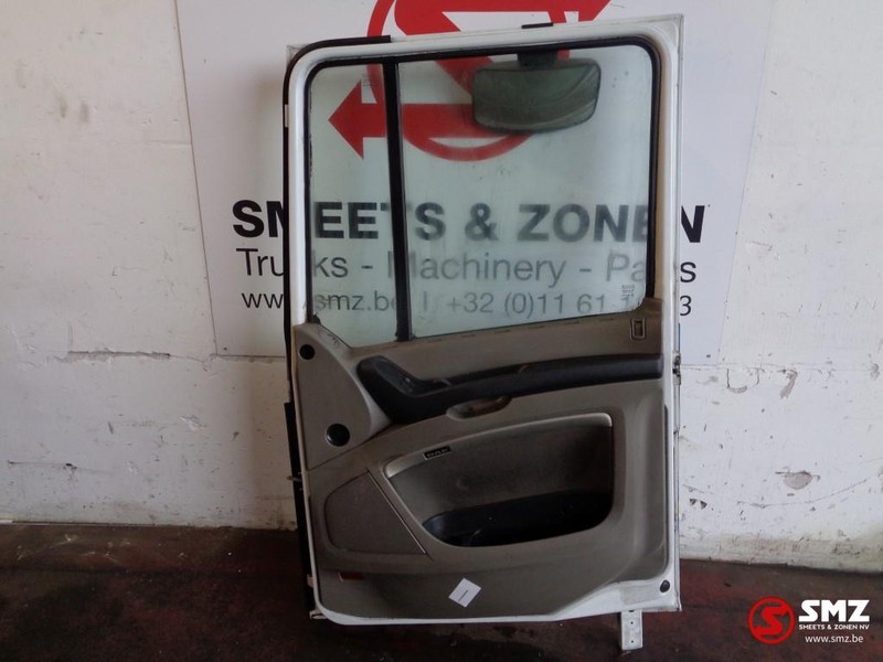 DAF Occ deur daf xf rechts - Pintu dan bagian untuk Truk: gambar 2 DAF Occ deur daf xf rechts - Pintu dan bagian untuk Truk: gambar 2