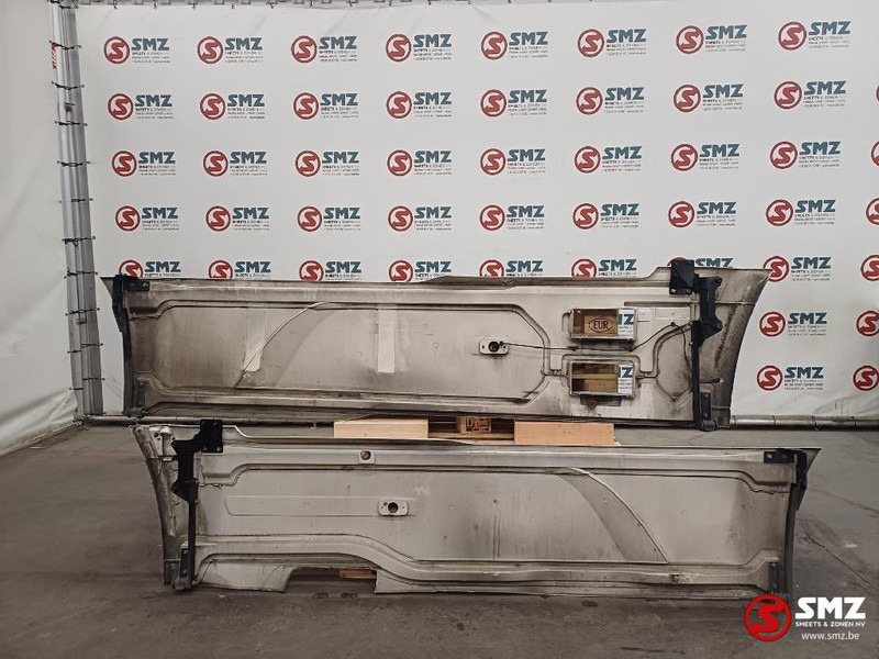 DAF Occ set side skirts L/R DAF - Bingkai/ Sasis untuk Truk: gambar 2 DAF Occ set side skirts L/R DAF - Bingkai/ Sasis untuk Truk: gambar 2