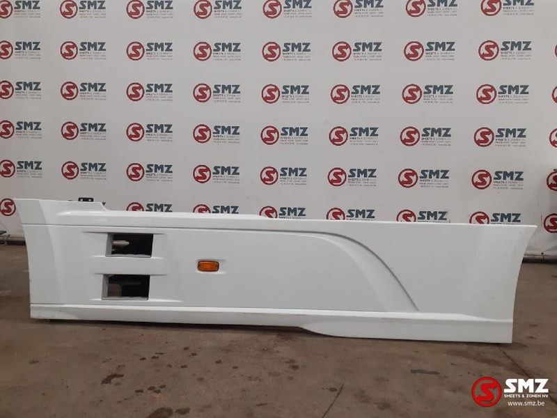 DAF Occ side skirt links DAF - Bingkai/ Sasis untuk Truk: gambar 1 DAF Occ side skirt links DAF - Bingkai/ Sasis untuk Truk: gambar 1