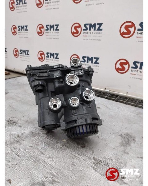 DAF Occ volgwagen stuurventiel DAF Iveco MAN Mercedes - Katup rem untuk Truk: gambar 1 DAF Occ volgwagen stuurventiel DAF Iveco MAN Mercedes - Katup rem untuk Truk: gambar 1