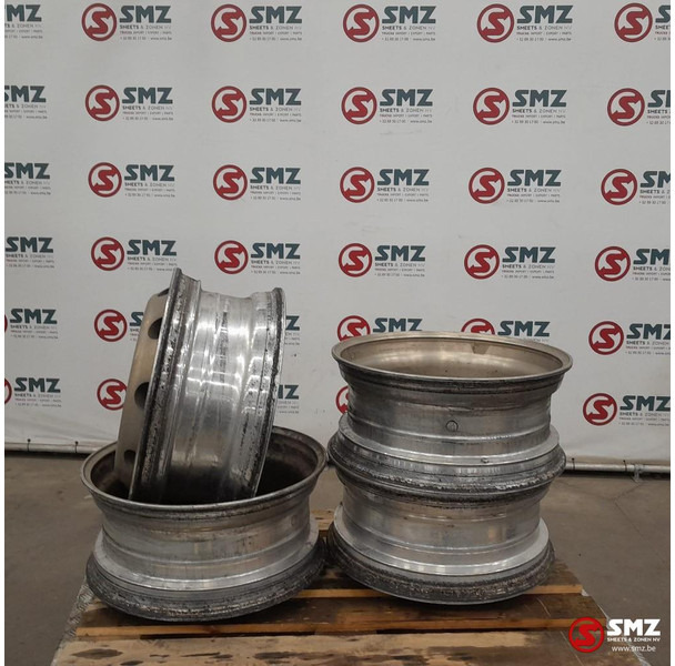 Diversen Occ set van 4 velgen 22,5 x 9,00 Alcoa - Pelek untuk Truk: gambar 2 Diversen Occ set van 4 velgen 22,5 x 9,00 Alcoa - Pelek untuk Truk: gambar 2