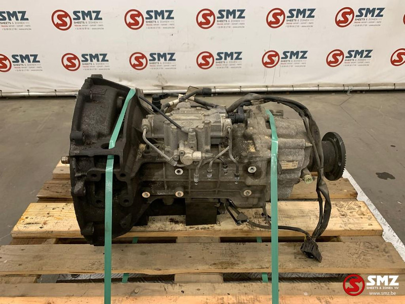 Iveco Occ Versnellingsbak Iveco 6AS700TO - Gearbox untuk Truk: gambar 1 Iveco Occ Versnellingsbak Iveco 6AS700TO - Gearbox untuk Truk: gambar 1
