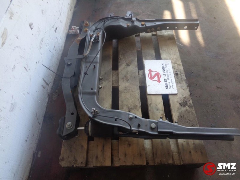 Iveco Occ cabineophanging stralis + schokdemper - Suspensi kabin untuk Truk: gambar 2 Iveco Occ cabineophanging stralis + schokdemper - Suspensi kabin untuk Truk: gambar 2