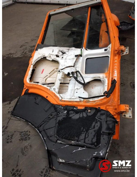 Iveco Occ deur links Iveco - Pintu dan bagian untuk Truk: gambar 2 Iveco Occ deur links Iveco - Pintu dan bagian untuk Truk: gambar 2