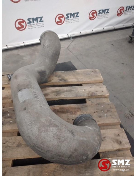 Iveco Occ inlaatspruitstuk Iveco - Suku Cadang Mesin untuk Truk: gambar 2 Iveco Occ inlaatspruitstuk Iveco - Suku Cadang Mesin untuk Truk: gambar 2